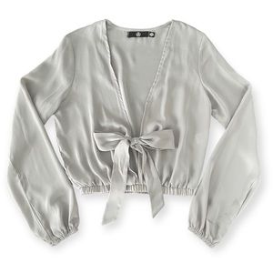 MISSGUIDED NWOT Grey Tie Front Crop Top size 4